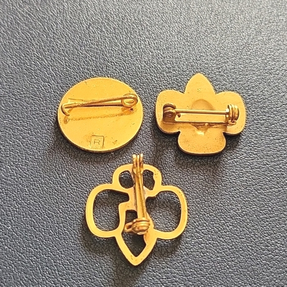 Gitl Scout Jewelry Vintage Girl Scout Brownie Pins 3 Poshmark